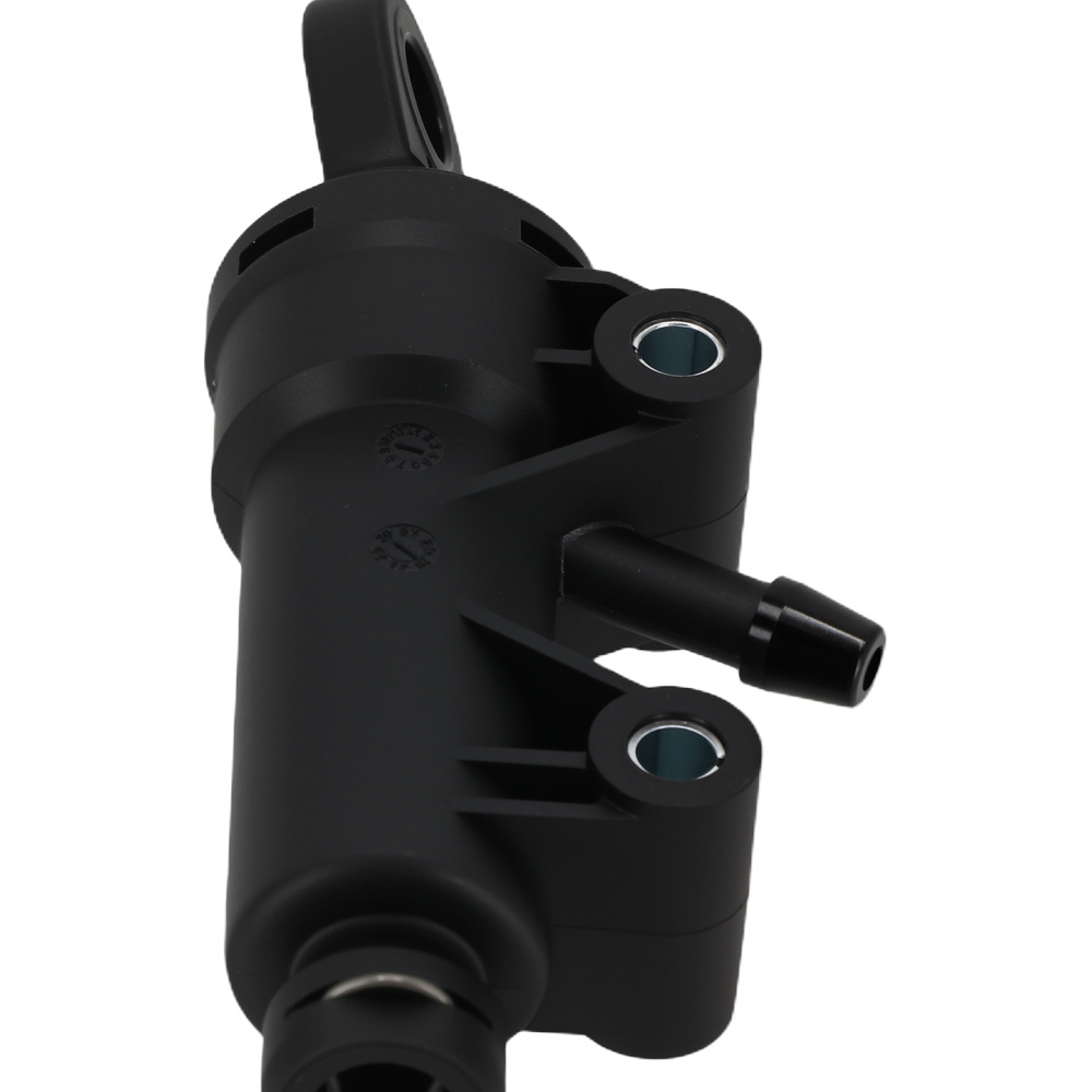 Clutch Master Cylinder compatible for BMW 1 2 3 5 X1 X3 X5 Z4 Z8 21521163899 21526752146