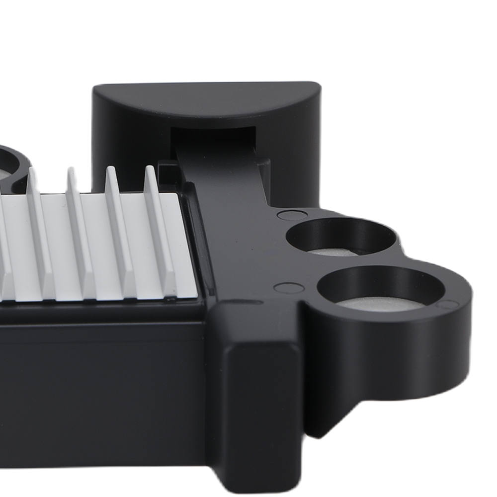 Alternator Voltage Regulator compatible for Mercedes-Benz CLA250 2014-2019 0272220809