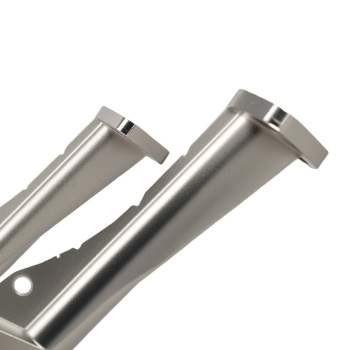 Rear Aluminum Coolant Crossover Heater Pipe LR109401 compatible for Jaguar Land Rover 3.0L