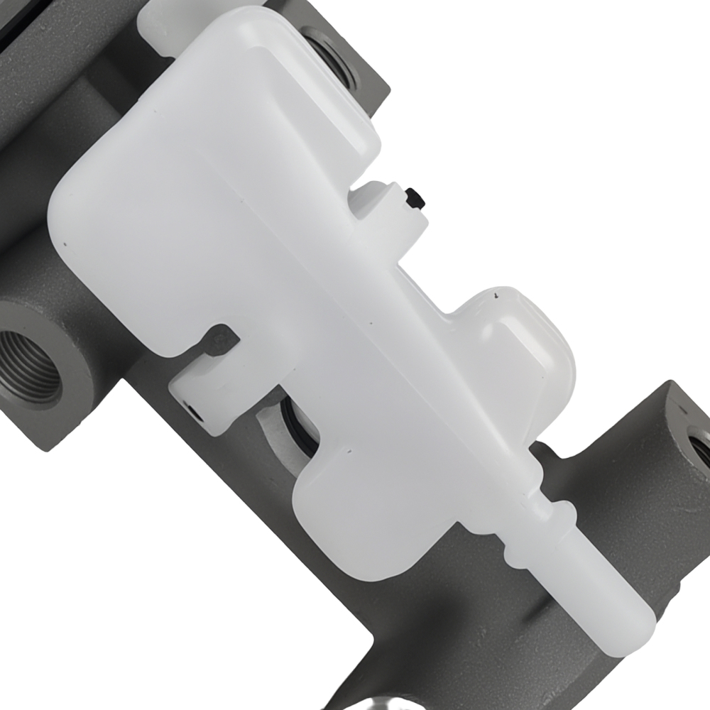 Aluminum Brake Master Cylinder compatible for Ford Focus 2000 2001 2002 2003-2008 M630269