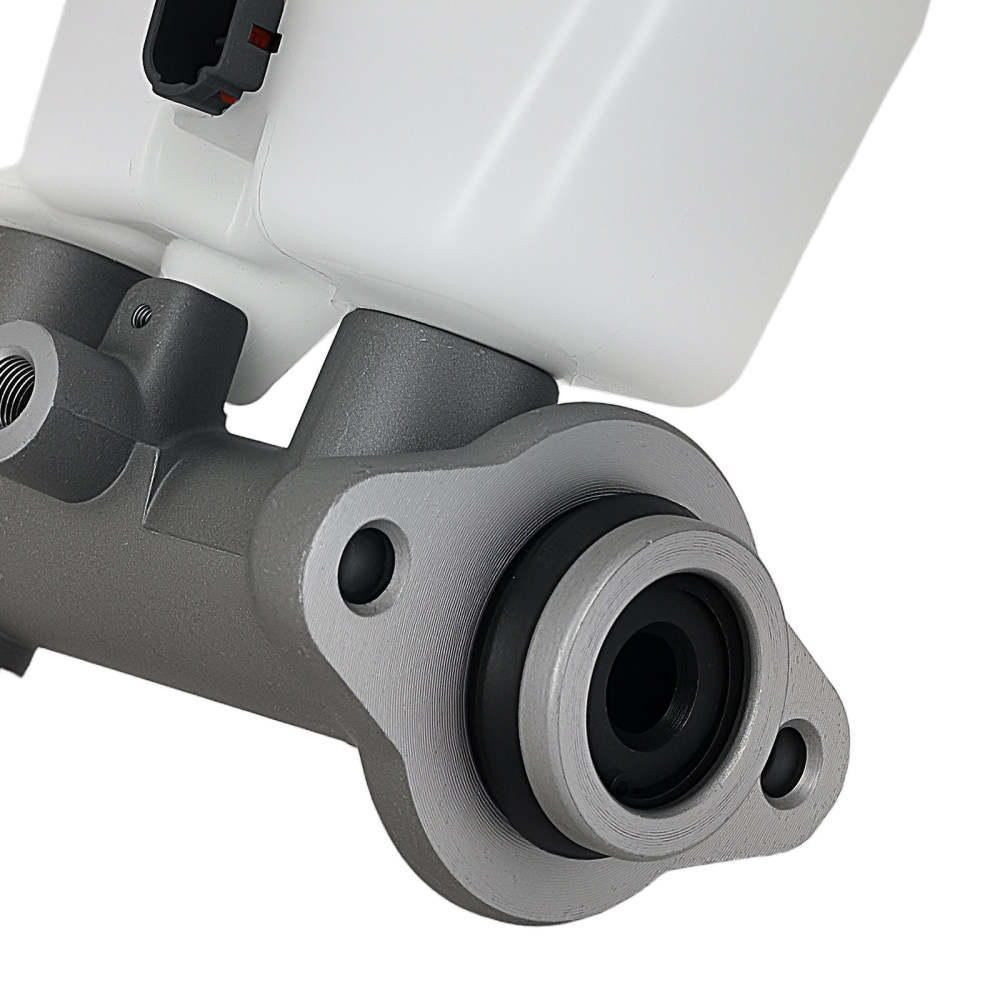 Aluminum Master Cylinder 1 inch Bore compatible for Toyota 4Runner 1996-2000 M390368
