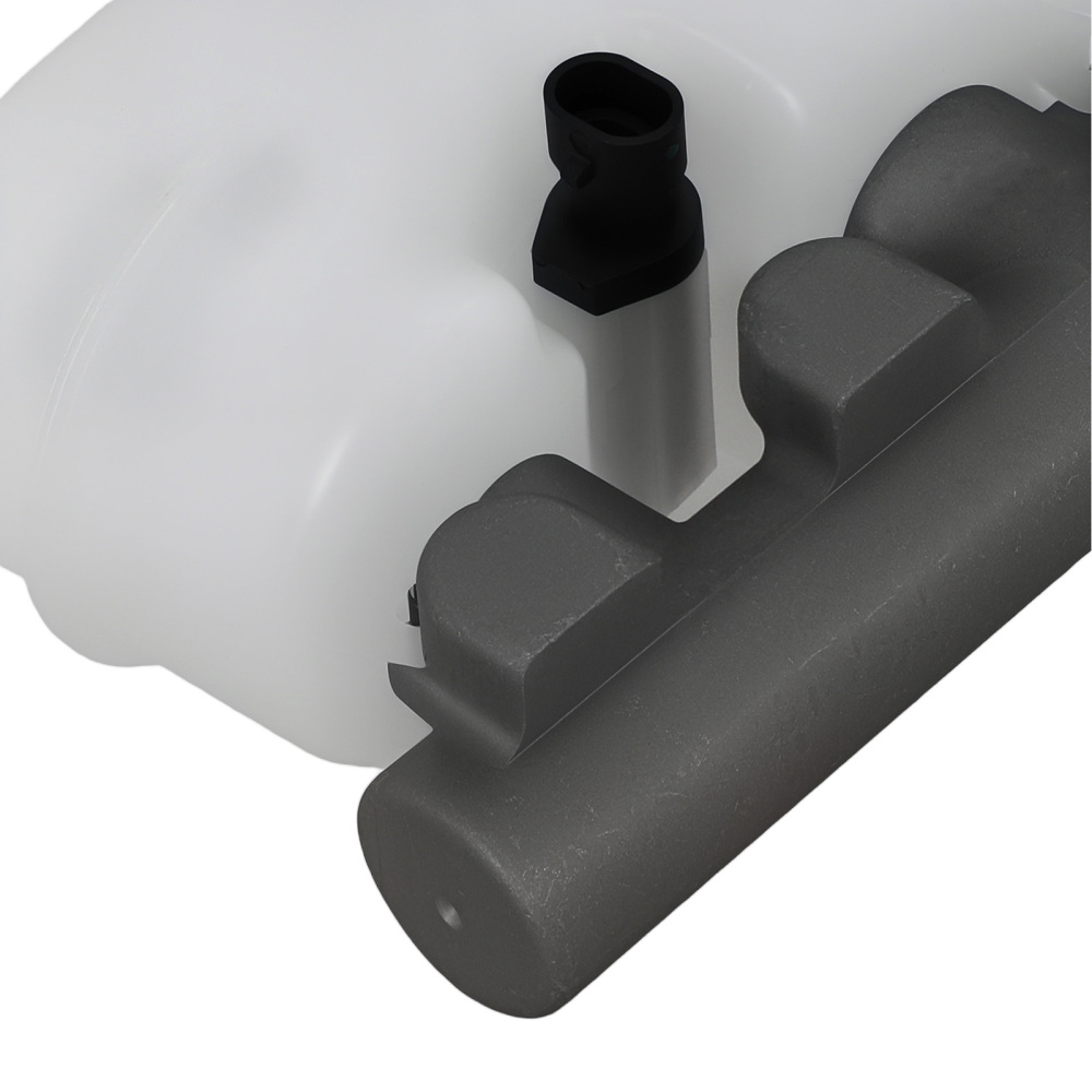 Brake Master Cylinder with Reservoir compatible for Chevrolet Blazer LS 2001-2004 M630034