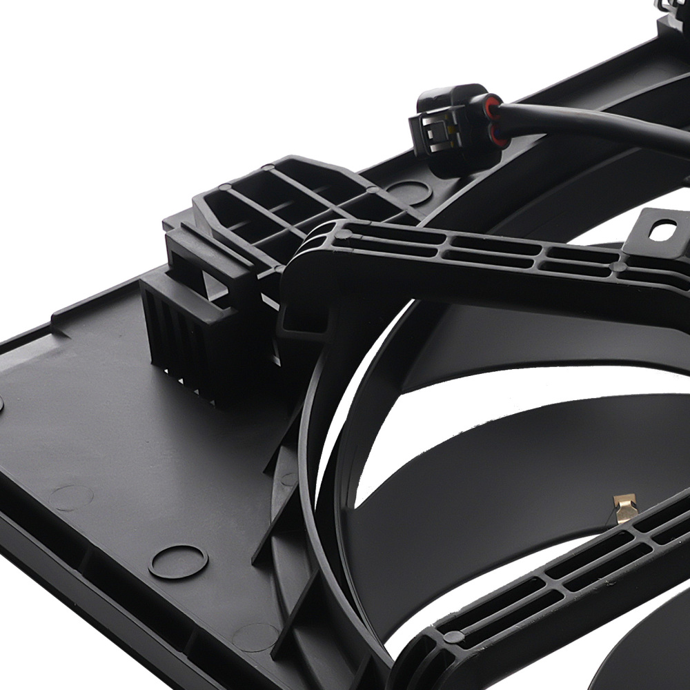 Cooling Fan 240W compatible for Nissan Juke 1.6L DOHC Turbo 2011-2017 12170970 Plastic