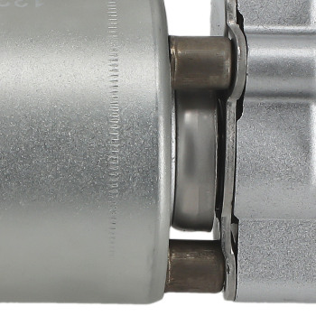 1pc EGR Valve compatible for Buick LeSabre Park Avenue compatible for Regal 3.8L V6 1995-2001 EGV466T