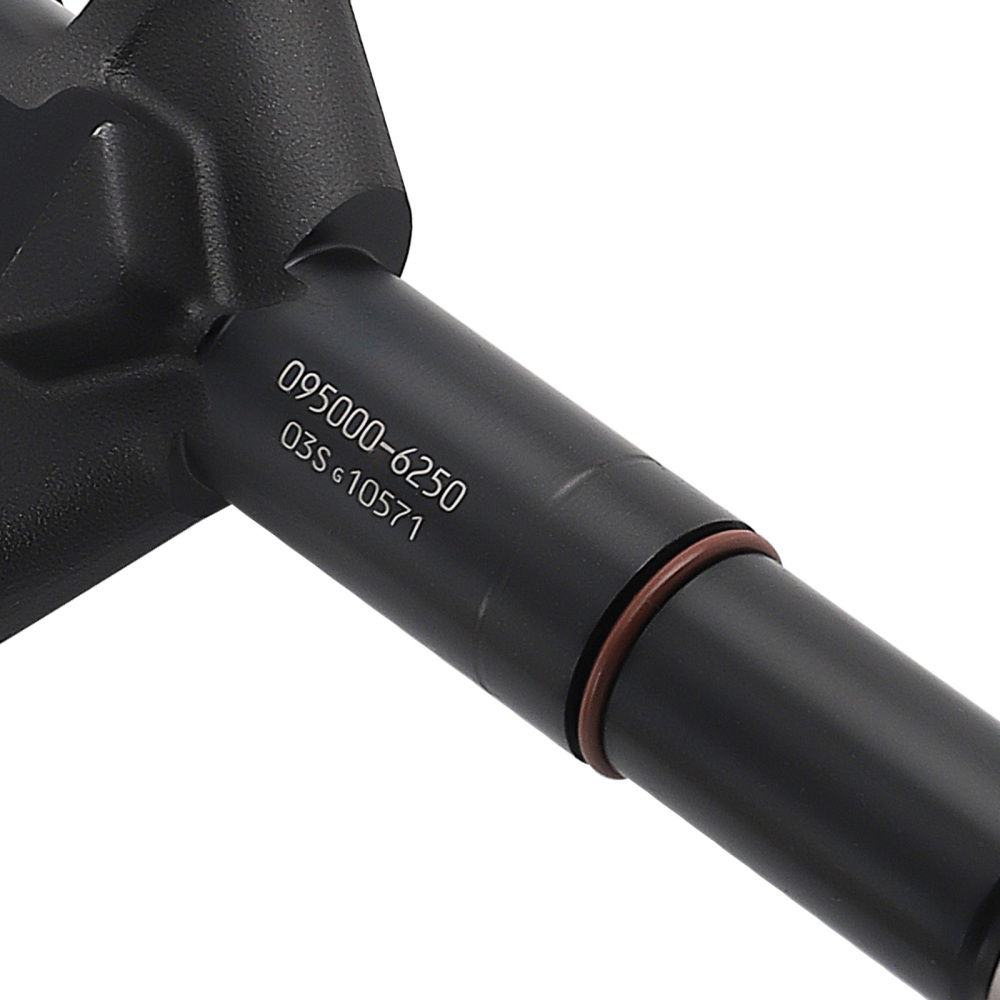 Set of 4 Fuel Injectors compatible for Nissan NavaraPathfinder YD25 2006-2009 0950006250