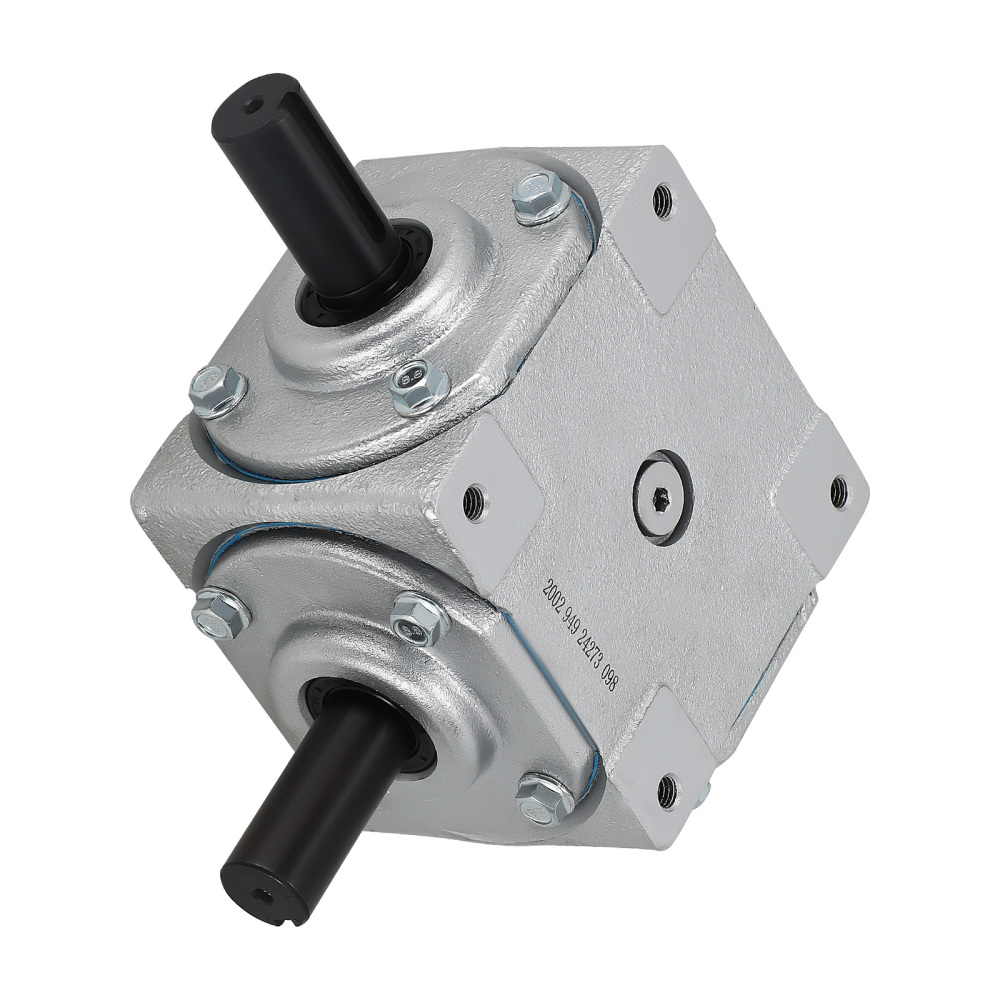 40 HP Right Angle Bevel Gearbox with 2 Keyed Shafts CW/CW 1:1 1800 Max RPM