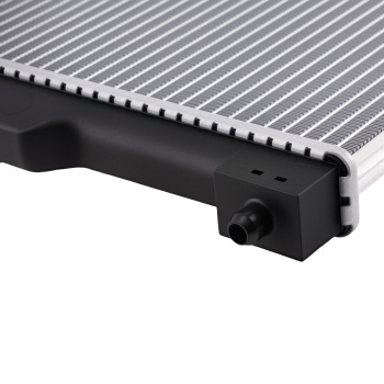 Engine Radiator Assembly compatible for Toyota Yaris 1.0 1.3L 1999-2005 1640023080 Manual