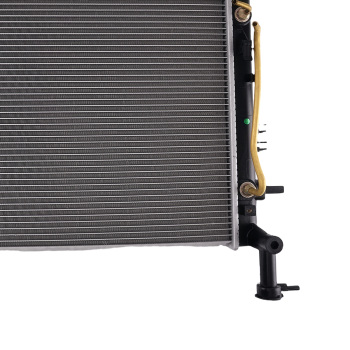 Aluminum Engine Radiator compatible for Kia Sportage 2.0L compatible for FWD 2007-2010 13077