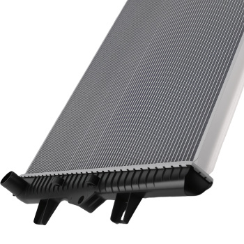 Aluminum Radiator compatible for Chevy Silverado GMC Sierra 2500HD 3500HD 2011-16 GM3010576