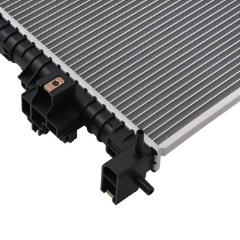 Aluminum Engine Radiator compatible for Ford Escape/Maverick 2020-2022 13850C