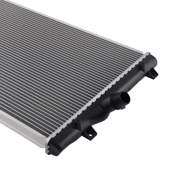 Aluminum Radiator compatible for Audi A3 Quattro compatible for VW Passat 2004-2008 1K0121251N CrossFlow