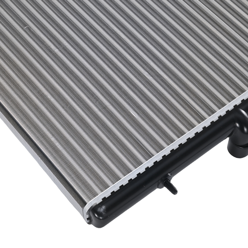Aluminum Coolant Radiator compatible for Peugeot 206 1.1-2.0L 1998-2022 1330F9