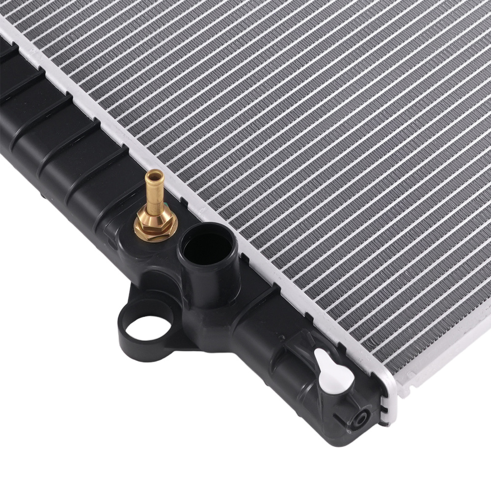 Aluminum Engine RadiatorAC Condenser compatible for Toyota Tacoma 05-11 2.7L 164100P030