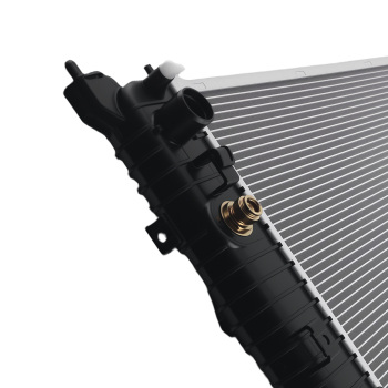 Aluminum Core Radiator compatible for Chevrolet Suburban 5.3L 21-24 13920C With Trans Oil