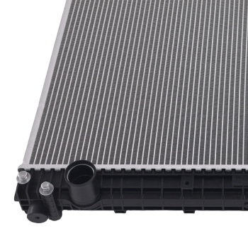 2 Row Aluminum Engine Radiator compatible for Freightliner M2 106 08-18 BHTN4142001