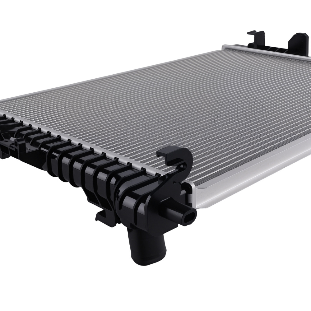 1.5 Inlet MT Radiator compatible for Ford Crown Victoria Grand Marquis 06-11 Q2852