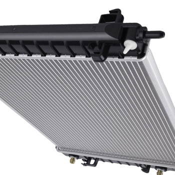 Aluminum Construction Radiator compatible for Chevrolet HHR 06-11 GM3010501 AT Cooling