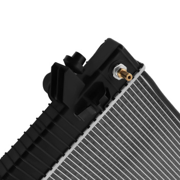 Advanced Cooling Radiator compatible for Ford Expedition/Navigator V8 5.4L 07-08 CU13045
