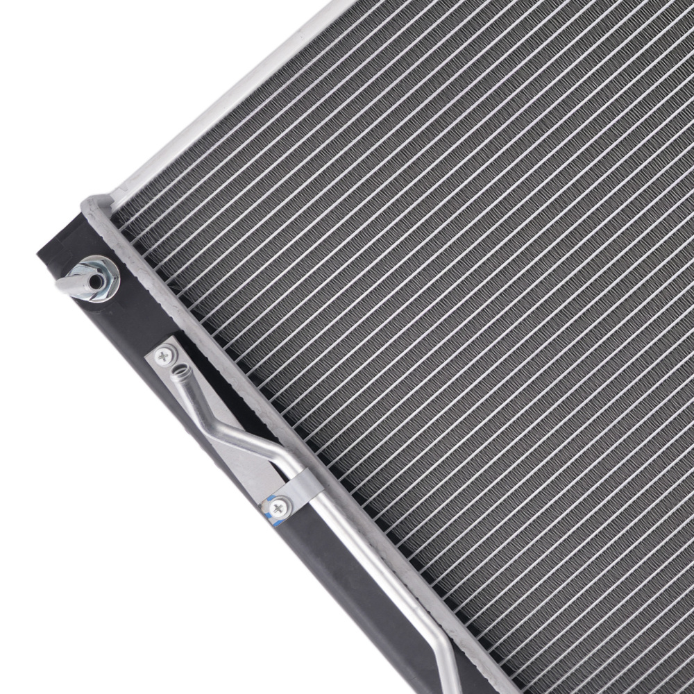 Radiator compatible for Toyota Sienna 3.3L 2004-2006 CU2681 160410A390 160410A391 2681