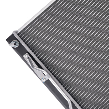 Radiator compatible for Toyota Sienna 3.3L 2004-2006 CU2681 160410A390 160410A391 2681