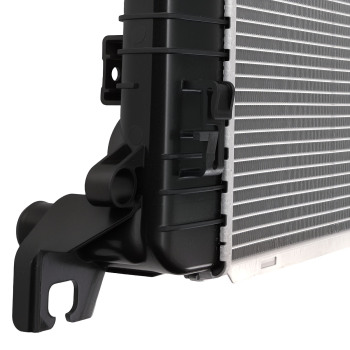 AT/MT Radiator compatible for Chevrolet Silverado GMC Sierra 1500 4.3L 2014-2018 Q13396