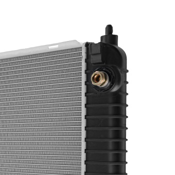 1-Row Aluminum Radiator compatible for Chevy Silverado/Sierra 1500 4.3L V6 2014-18 84208890