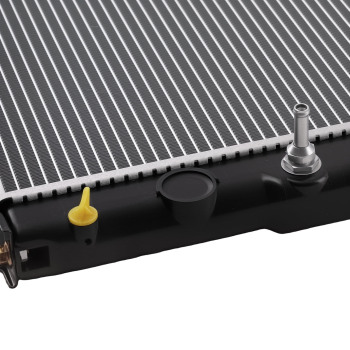 Aluminum Radiator compatible for Toyota Sequoia 4.7L 2001-2007 16410AZ012