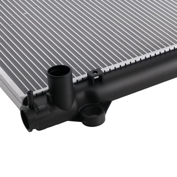 Aluminum Radiator compatible for Lexus GX470 4.7L V8 2003-09 TO3010275 AT