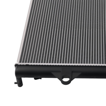 Aluminum Radiator compatible for Lexus GX470 4.7L V8 2003-09 TO3010275 AT