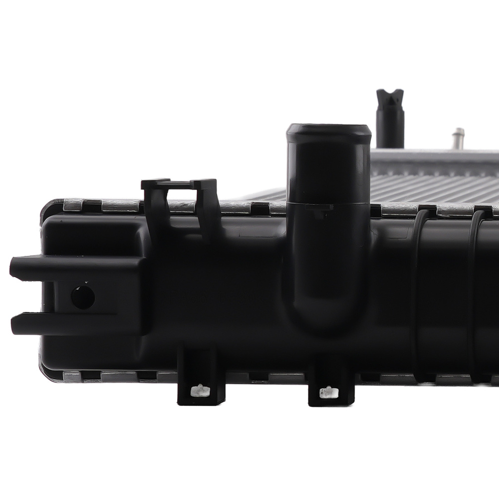 Aluminum Coolant Radiator compatible for Nissan Armada Titan 5.6L 2004-2015 21460ZC00A