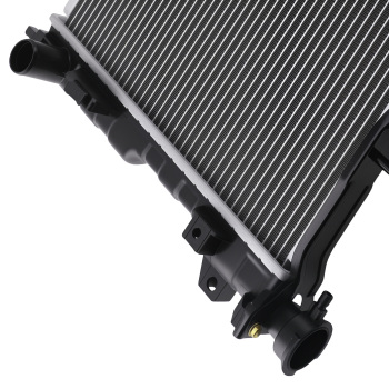 Aluminum Cooling Radiator compatible for Chrysler TownCountry 2005-2007 4677692AA CU2795