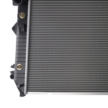 Radiator compatible for Chevrolet GMC Silverado Sierra 2500HD 3500HD 6.6L 2006-10 A2857