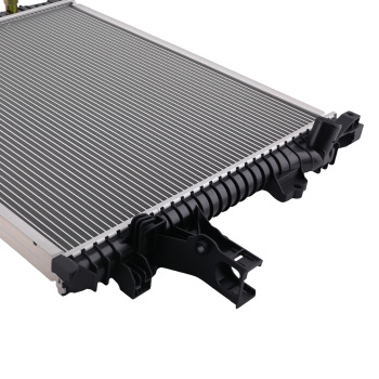 Aluminum AT Radiator compatible for Volvo XC90 2003-2014 2.5L 2.9L 3.2L 31293550