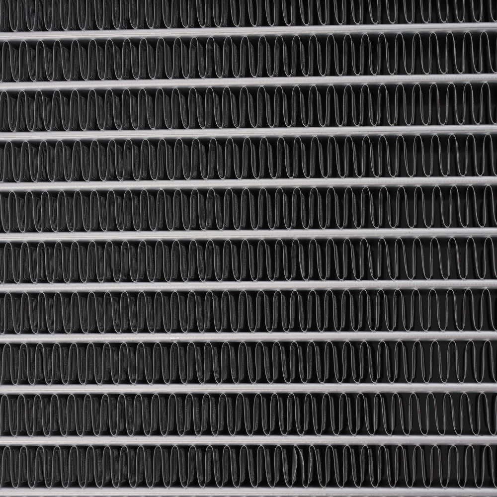 Aluminum AT Radiator compatible for Volvo XC90 2003-2014 2.5L 2.9L 3.2L 31293550