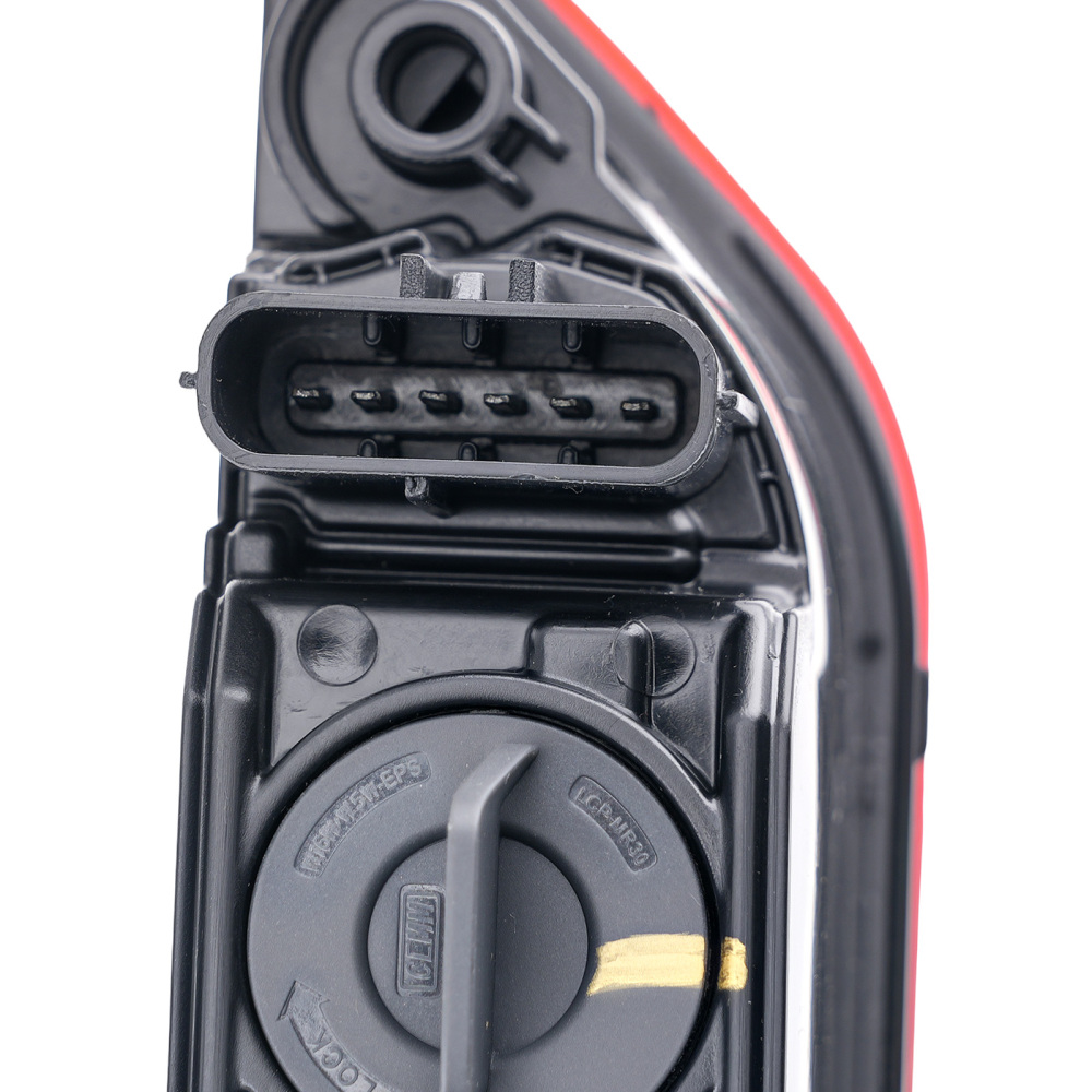 Rear Bumper Light Brake Lamp compatible for Audi Q5 2018-2021 Rear Right 80A945070 Halogen