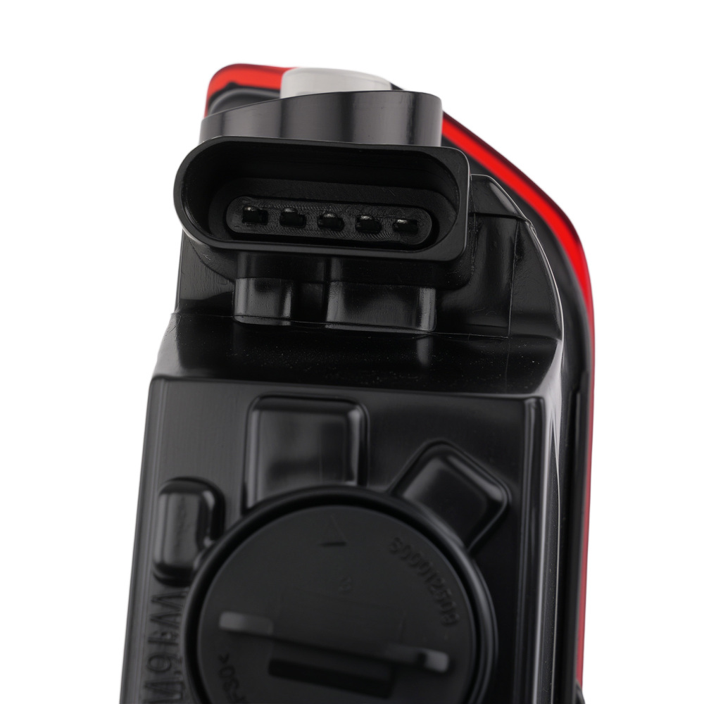 Left Rear Bumper Brake Light compatible for Audi Q7 2016-2021 4M0945095 PC Plastic