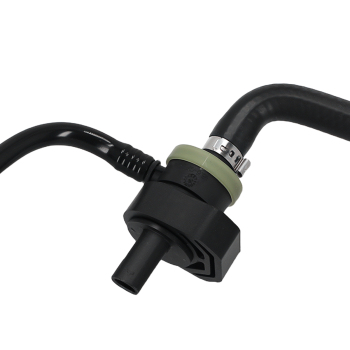 Soupape de reniflard de cas de moteur compatible pour Mercedes B-Class W246 B180 11-18
