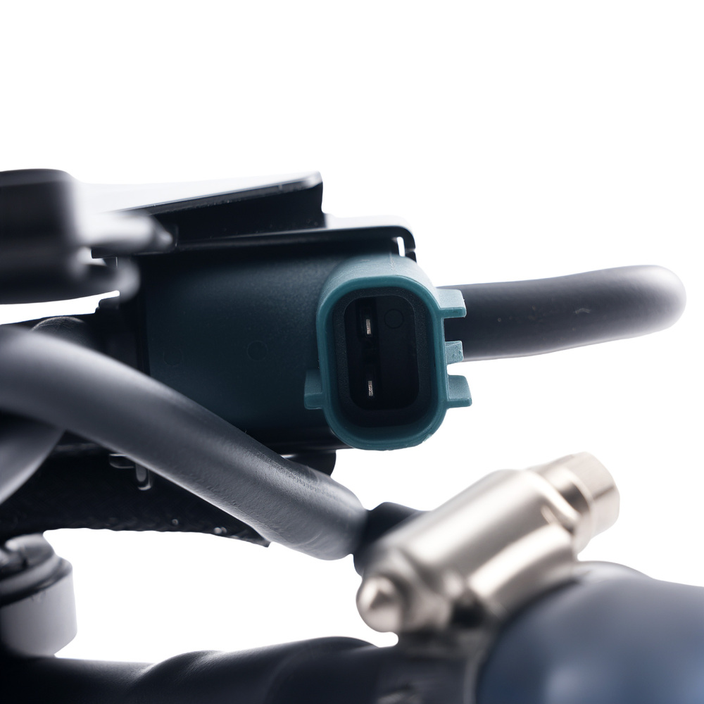 Vapor Canister compatible for Lexus ES300 1998-2000 7774033113 7774006091 Black NEW