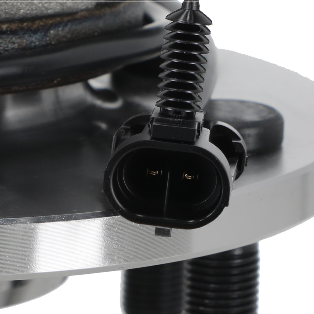 Front Wheel Bearing Hub compatible for Chevrolet Suburban Tahoe GMC Yukon 2000-2006 515054