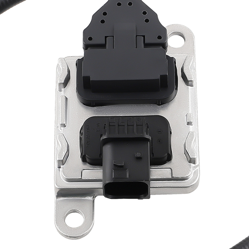 Nitrogen Oxides Nox Sensor compatible for Mercedes-Benz DDE Detroit DieselFreightliner
