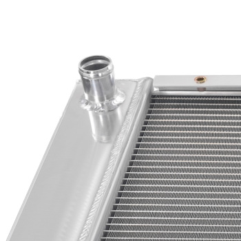 4-Row Aluminum Radiator compatible for Bobcat 642 642B 643 722 742 743 Skid Steer 6571713